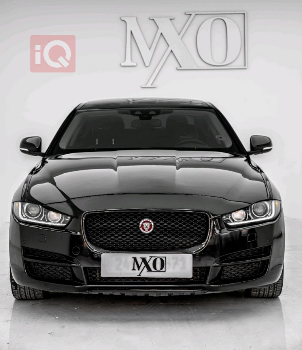 جاكوار XE